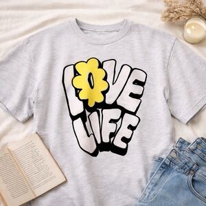 LOVE LIFE Graphic Tee – Gray | Size Medium (Fits Men’s M / Women’s Oversized)